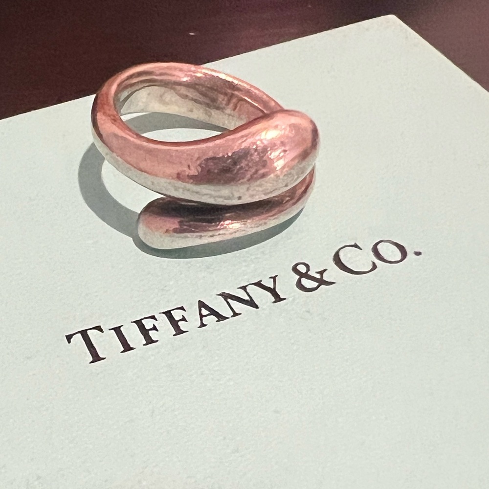 Authentic Tiffany & Co. Elsa Peretti teardrop ring
